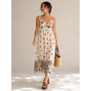BCBGeneration Maxi‎ Dress Women's Size XS Cream Good Floral Embroidered